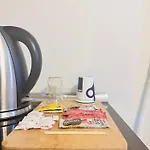 Hotel Dreams