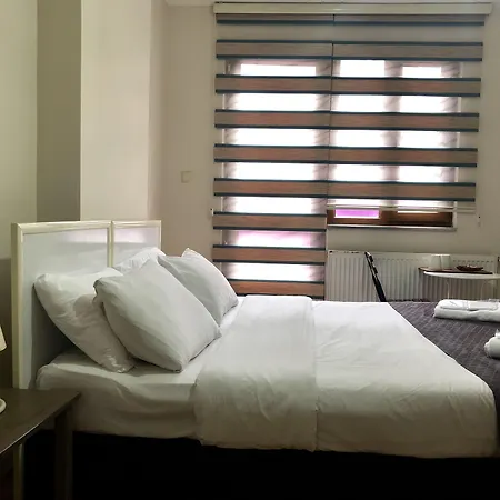 Dreams Hotel 3*